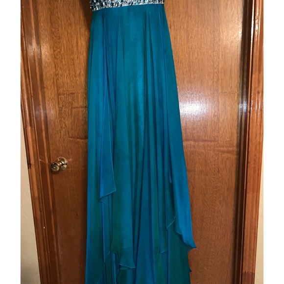 Dress - Picture 3 of 8